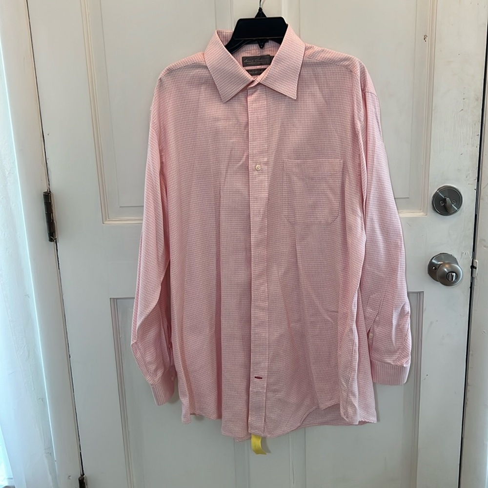 Men’s Pink Button Down Dress Shirt